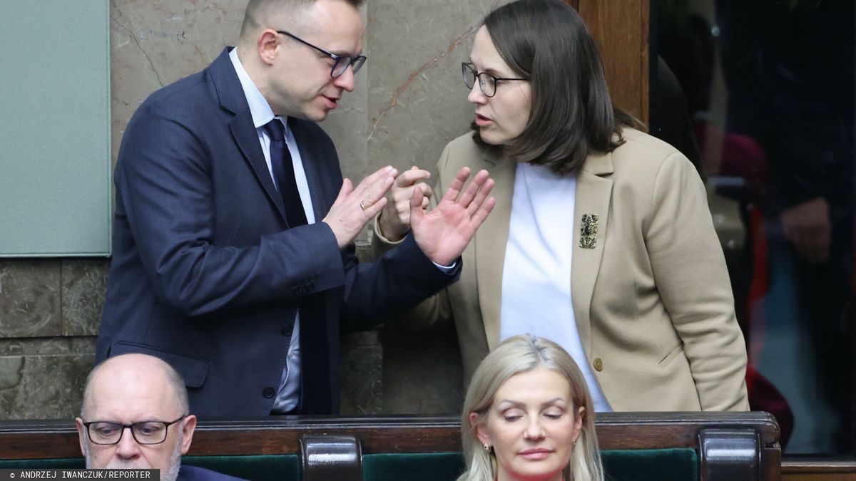 71. posiedzenie Sejmu IX kadencji
26.01.2023 Warszawa Sejm 77. posiedzenie Sejmu IX kadencji
Fot. Andrzej Iwanczuk/REPORTER
n/z: Magdalena Rzeczkowska, Artur Sobon
Andrzej Iwanczuk/REPORTER