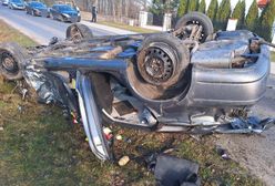 Dwóch 18-latków nie żyje. W aucie było 10 osób, kierowca pijany