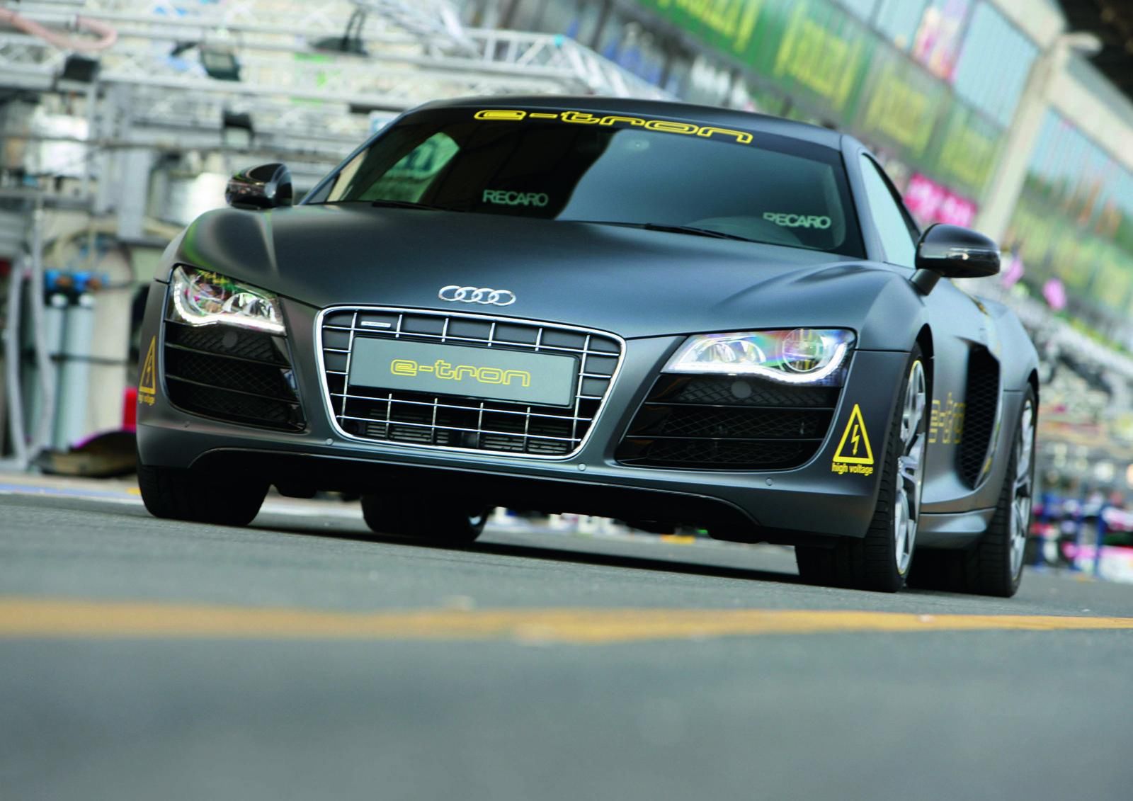 Audi R8 e-tron - niespełnione elektryczne marzenie [galeria] 29