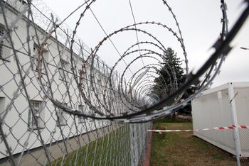 Łódź: Korupcja w straży więziennej. Dwaj funkcjonariusze zatrzymani