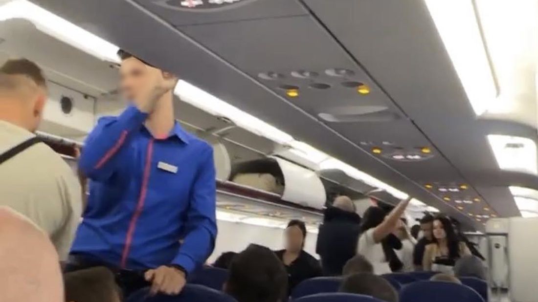 Na pokładzie samolotu na Ibizę doszło do sporego zamieszania