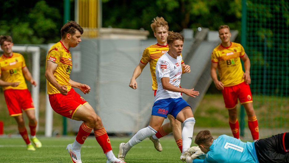 Jagiellonia zagra u siebie ze Zniczem Biała Piska, a Wigry Suwałki na wyjeździe z Bronią Radom