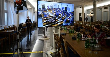 Tarcza antykryzysowa zostanie rozszerzona? PiS złożyło poprawki w Senacie