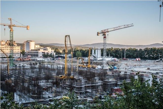 Ponad cztery doby ciągłego betonowania na budowie Elektrowni Turów