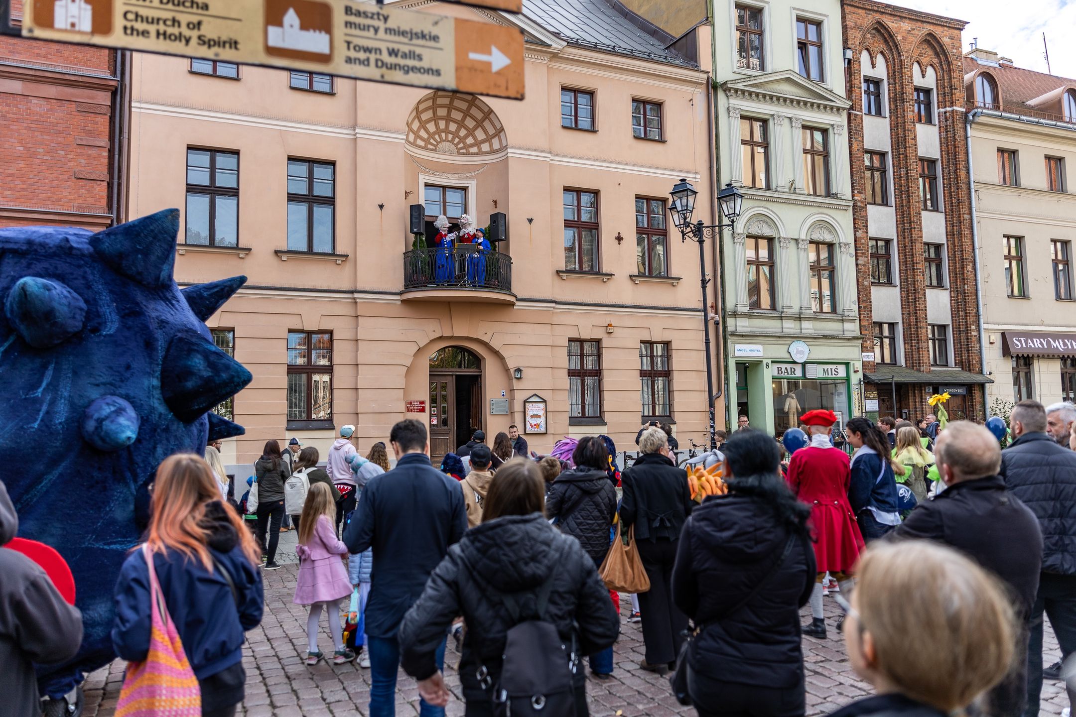 Parada przed festiwalem Spotkania 
