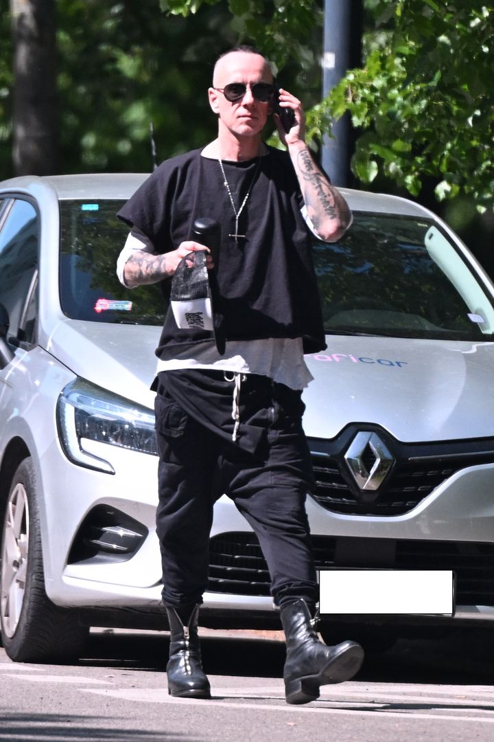 Nergal obwiesza się satanistyczną biżuterią?