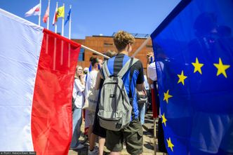 Młodzi rozczarowani. Postęp przegrywa z cudownym życiem z Instagrama [OPINIA]