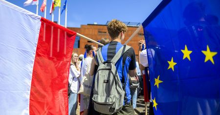 Młodzi rozczarowani. Postęp przegrywa z cudownym życiem z Instagrama [OPINIA]