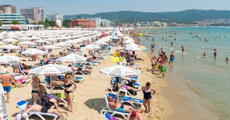 Tu w wakacje turyści zapłacą więcej. Za 100 euro kupisz tyle, ile za 57 euro w Polsce