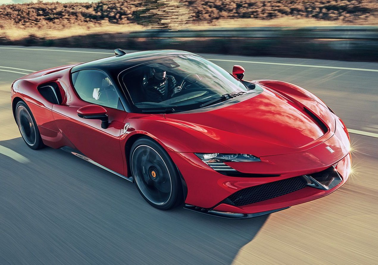 SF90 to pierwsza hybryda plug-in ze stajni Ferrari.