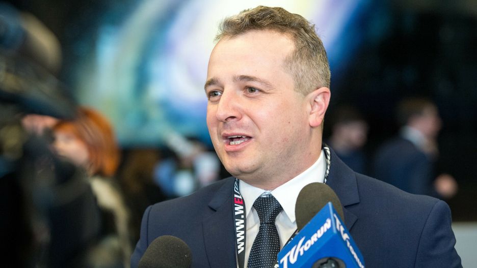 Wojewoda kujawsko-pomorski Mikołaj Bogdanowicz twierdzi, że Kościół musi mieć "swoje miejsce w społeczeństwie"