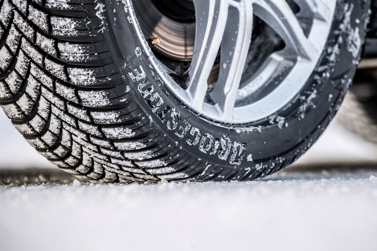 Bridgestone Blizzak LM005: wzorowa nowość na zimę