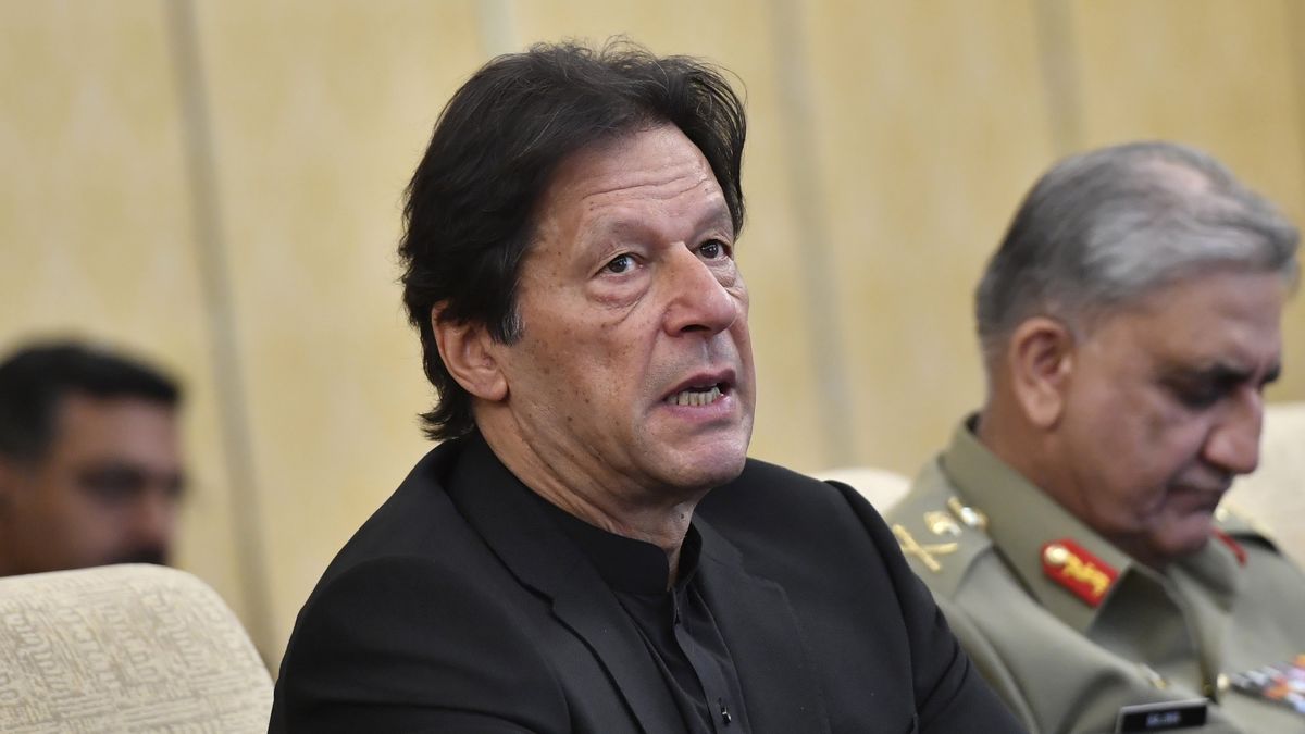 Premier Pakistanu Imran Khan zatwierdził przepisy nakazujące poddawanie gwałcicieli kastracji