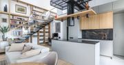 Spotkanie kultur. Dwupoziomowy apartament w eklektycznym stylu