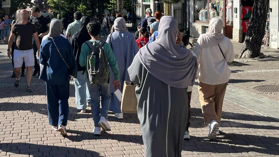 Arabscy turyści na Krupówkach