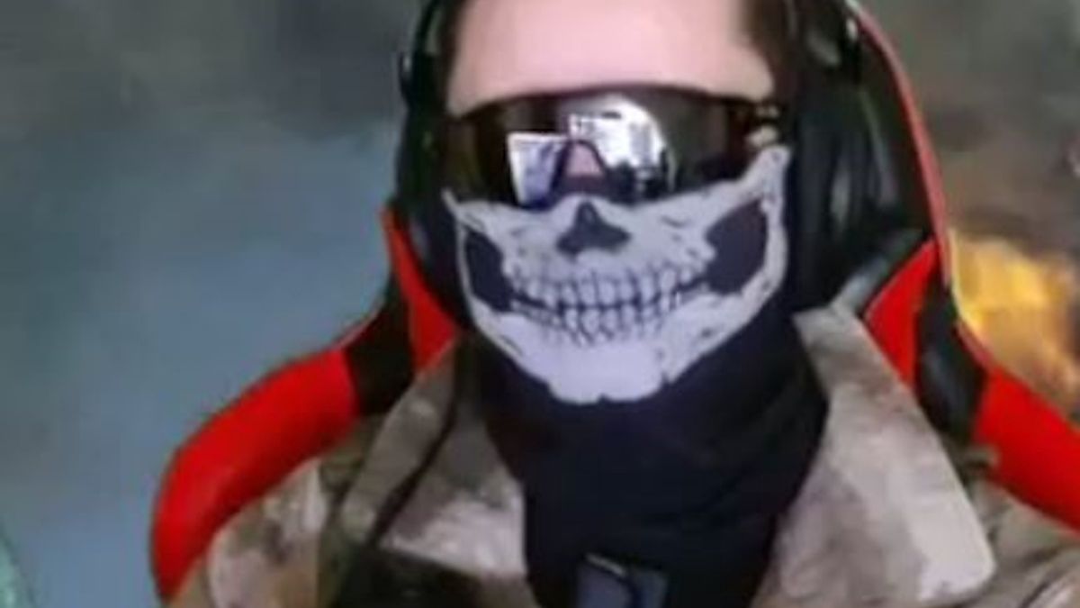 Na nagraniach instruował jak stworzyć pistolet z druku 3D