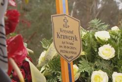 Pożegnanie Krzysztofa Krawczyka. Morze kwiatów na grobie gwiazdora