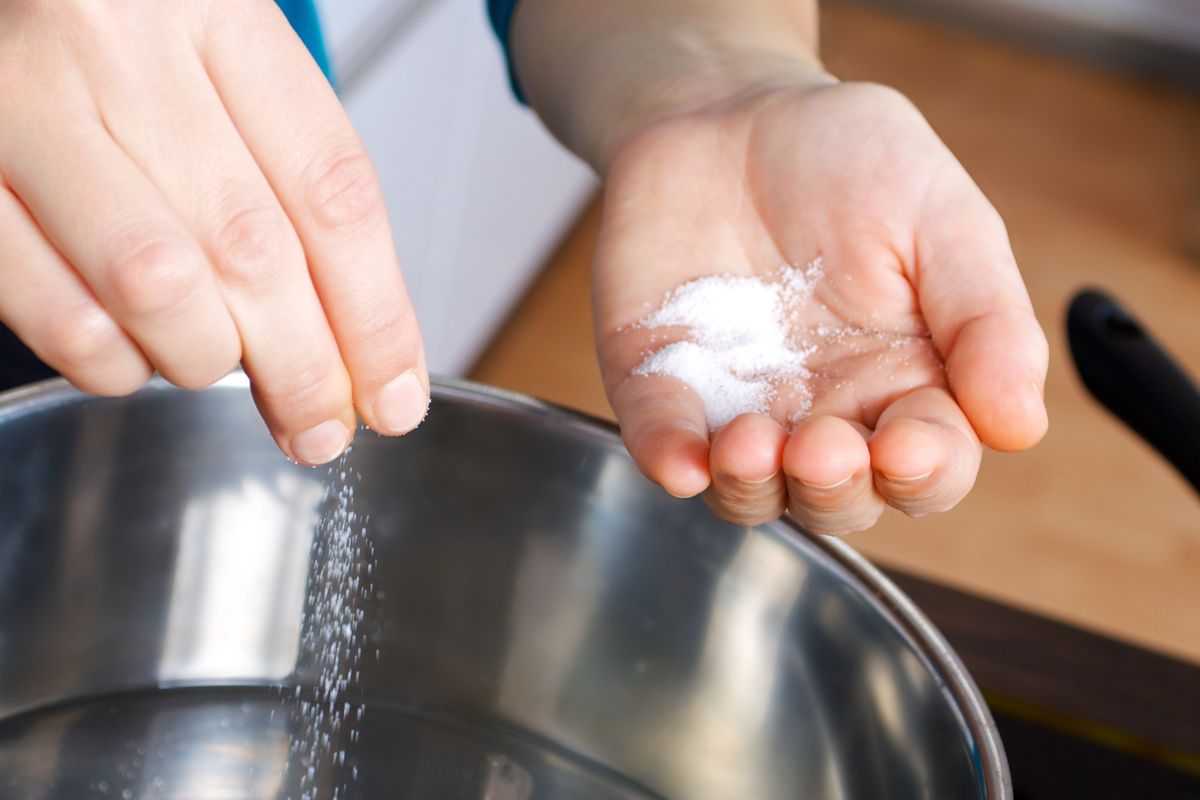 Jak to jest z tą solą? Niektórzy unikają jej jak ognia