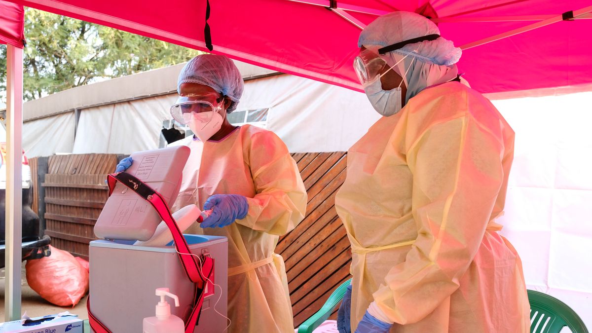 KAMPALA, UGANDA - FEBRUARY 3: Health workers prepare doses of a trial vaccine at Mulago Referral Hospital for medical staff and contacts of a man who died after testing positive for the Sudan strain of the Ebola virus, on February 3, 2025 in Kampala, Uganda. The Uganda Ministry of Health declared an outbreak of Sudan virus disease (SVD) on January 30, following the death of the 32-year-old male nurse who worked at the Mulago Referral Hospital, marking the first recorded fatality from Ebola since the last outbreak in Uganda, between 2022-2023. Sudan virus is a deadly strain of Ebola, and according to the World Health Organization, currently has no approved treatments or vaccines. (Photo by Hajara Nalwadda/Getty Images)
