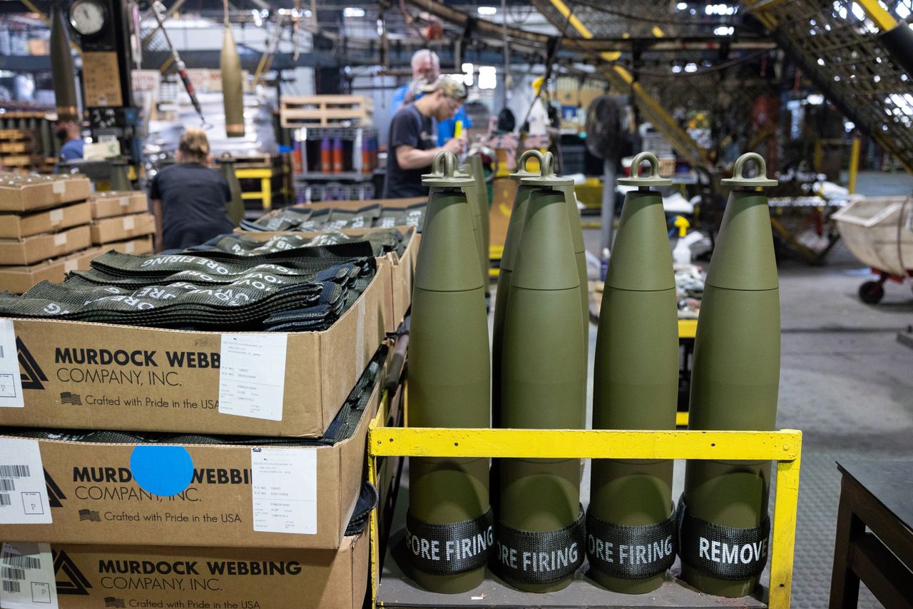 Polska Grupa Militarna i Grupa Niewiadów łączą siły. Zadebiutują na giełdzie