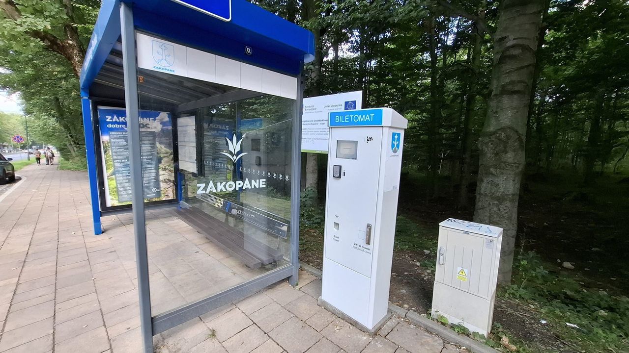 Zakopane: W mieście pojawiły się biletomaty. Czy pomogą podreperować budżet miejskiej komunikacji autobusowej?