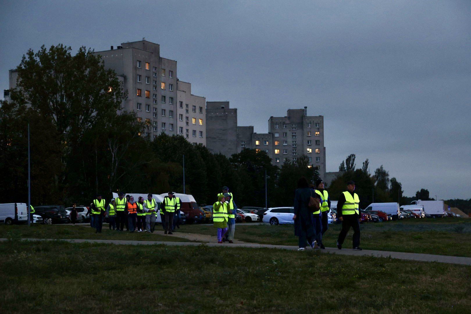 Protesty na Ursynowie ws. likwidacji parkingu pod park linearny