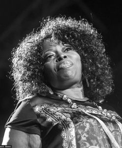Wracała do domu z koncertu. Nie żyje Angie Stone