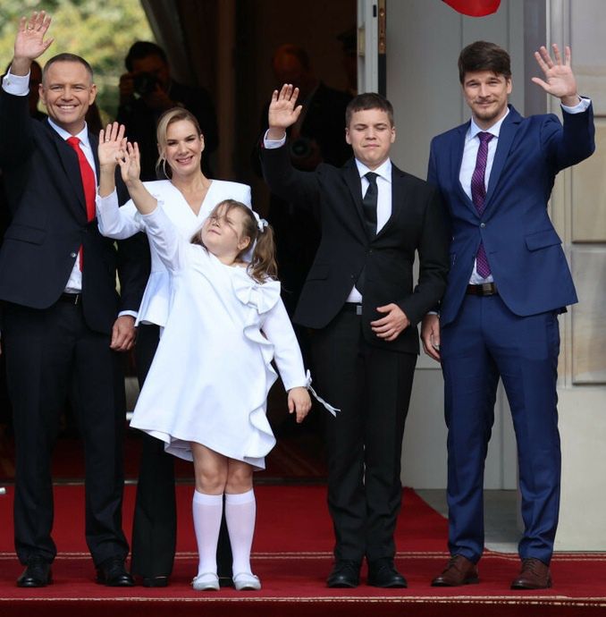 Karol Nawrocki z rodziną