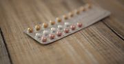Terapia hormonalna sprzyja gromadzeniu się białka związanego z Alzheimerem u seniorek