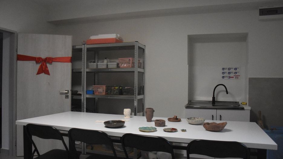 Nowa przestrzeń w Śremskim Ośrodku Kultury. Oficjalnie otwarto pracownię ceramiczną [zdjęcia]