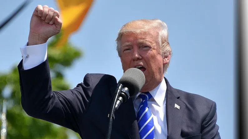 Trump uderza w nielegalnych imigrantów po brutalnym morderstwie w Dallas