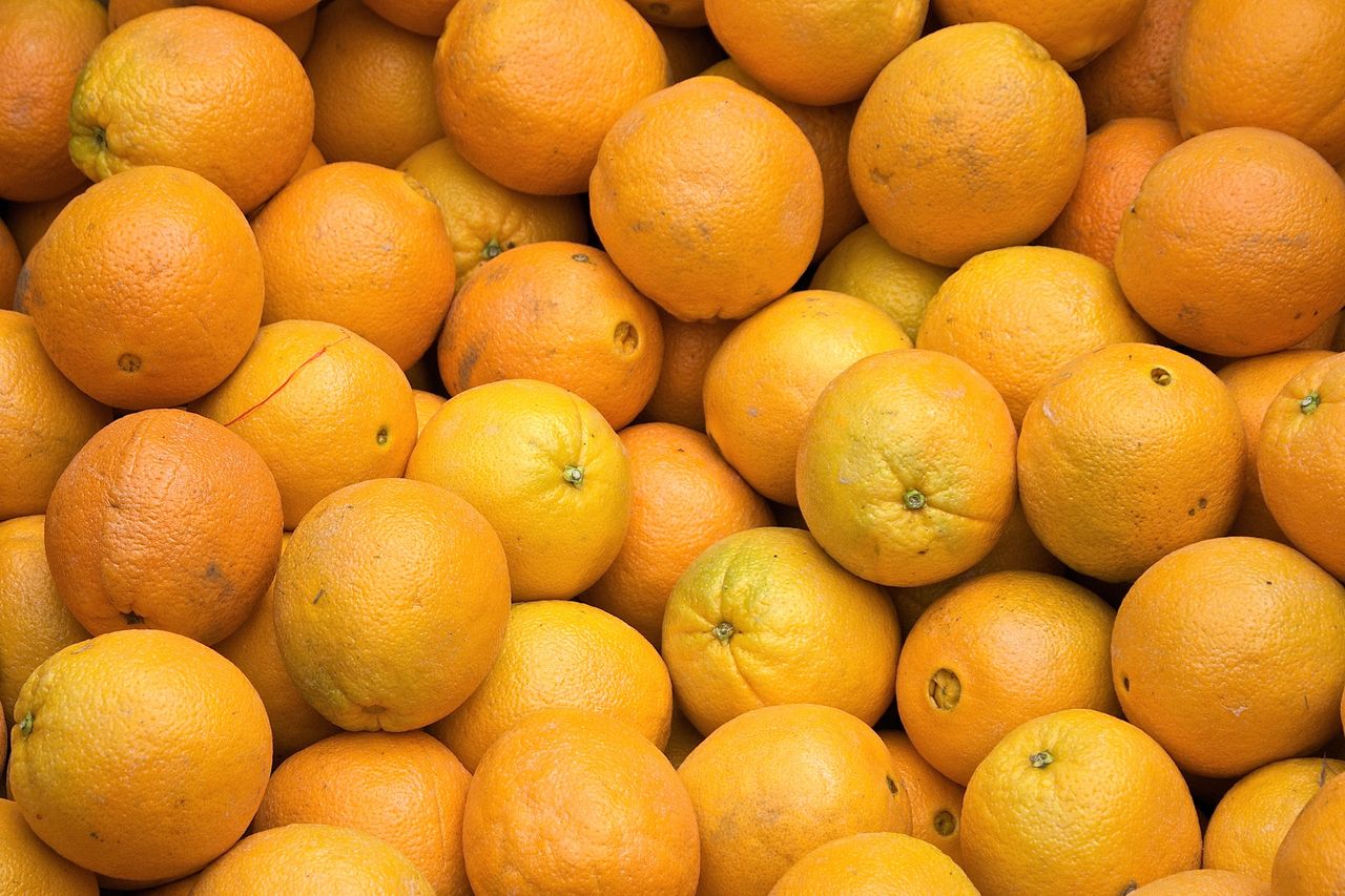 Pomarańcze z pępkiem i bez. Tylko jedna z nich jest najsłodsza