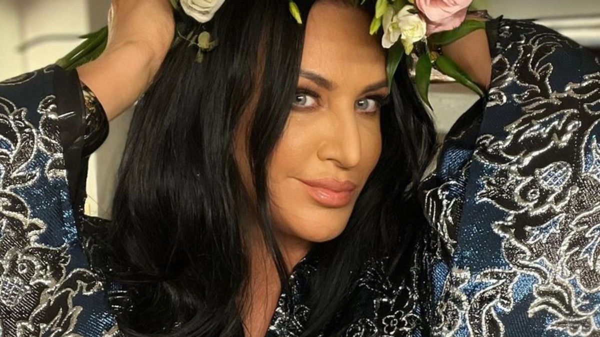 Kayah pokazała się w cekinowej sukience 