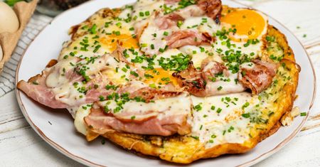 Dutch baby w wytrawnym wydaniu stał się ulubionym pomysłem na pyszne śniadanie