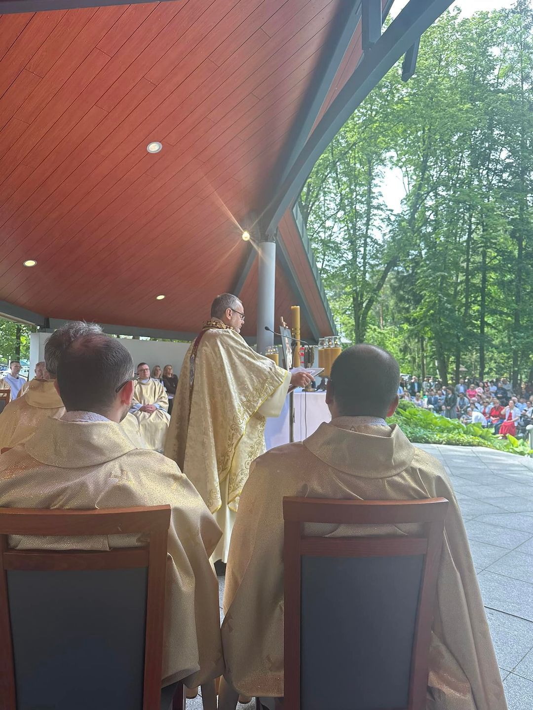 Fotorelacja Chorosińskiej z uroczystości religijnej