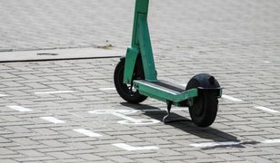 Kraków. 65-latek zmarł po upadku z hulajnogi