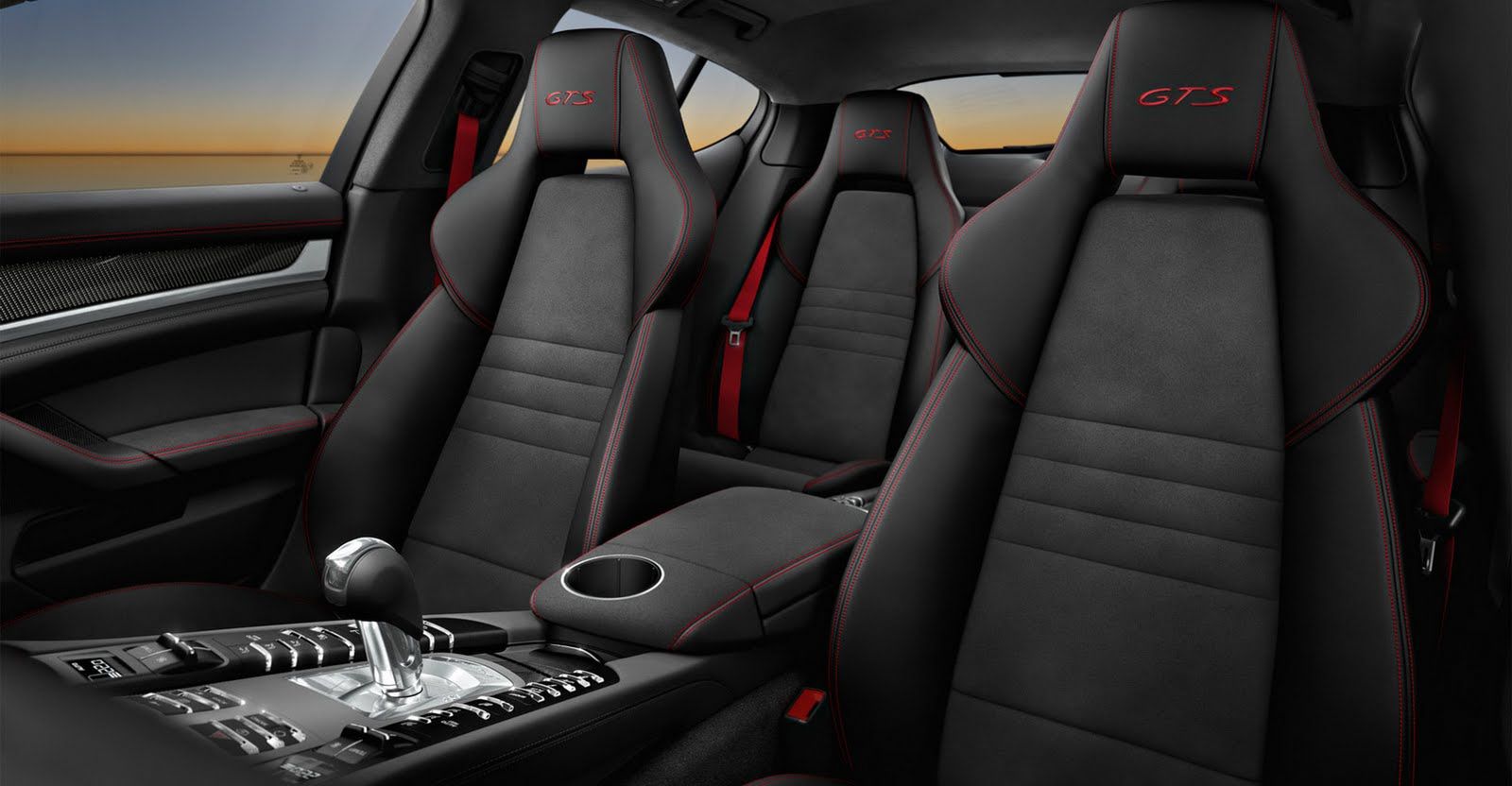Porsche-Panamera-GTS