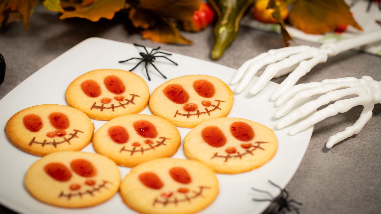 Spook-tacular shortbread: Halloween biscuits made easy