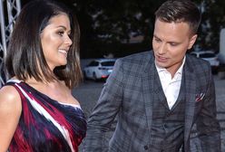 Przyłapali Hakiela pod lokalem. Cichopek czekała w środku. Tak byli małżonkowie przekazują sobie dzieci