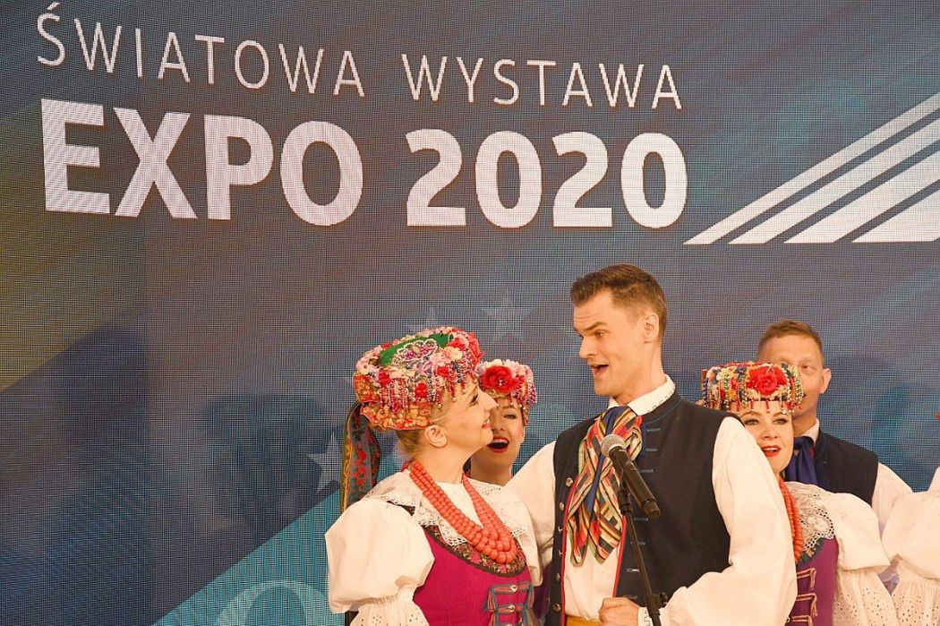 Śląskie chce zerwać z "ciężkim" stereotypem. Na Expo 2020 w Dubaju będą tancerze i koronki