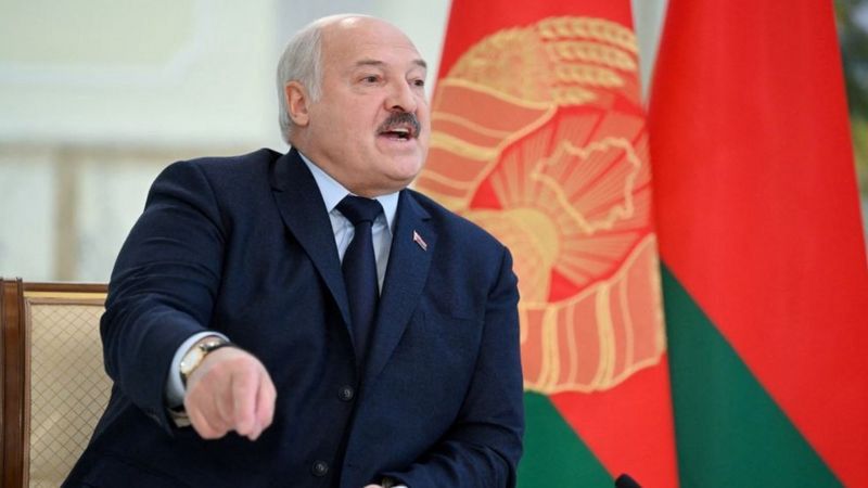 Лукашенко готовий надати Росії територію для нового наступу на Україну