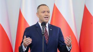Zwracają Nawrockiemu ordery. Tyle osób odesłało odznaczenia