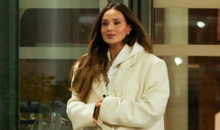 Marina Łuczenko i Wojciech Szczęsny "przyłapani" na lotnisku 