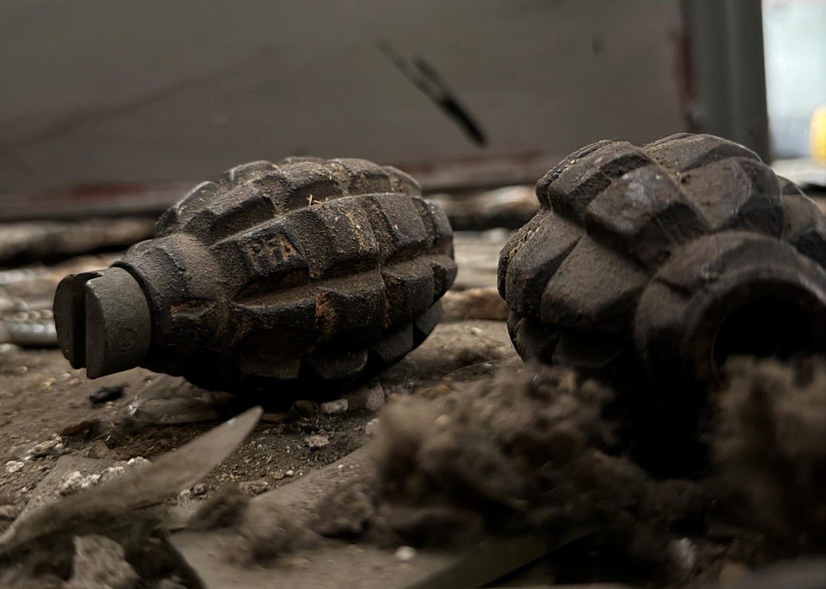 Dwa granaty F-1 ukryte w wentylacji – Miejska Hala Lodowa w Nowym Targu ewakuowana