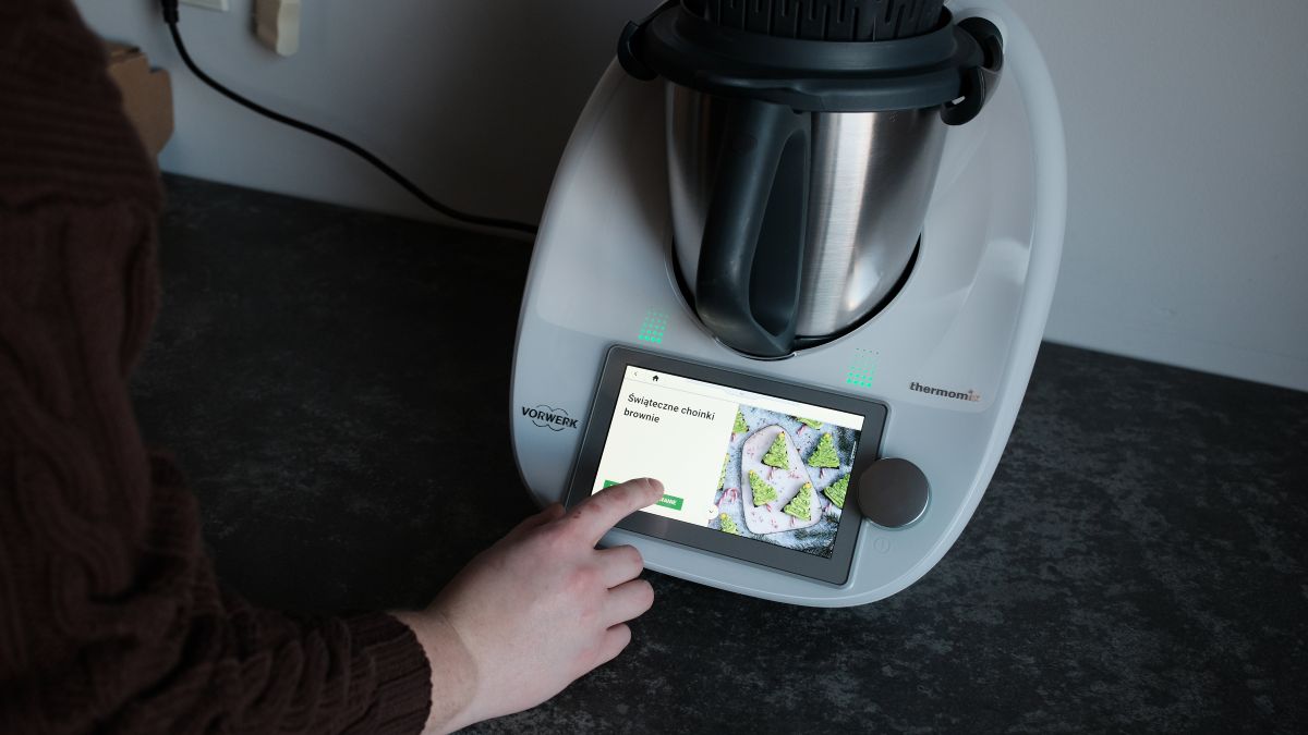 Polacy pokochali niemieckiego robota kuchennego. Dlaczego?