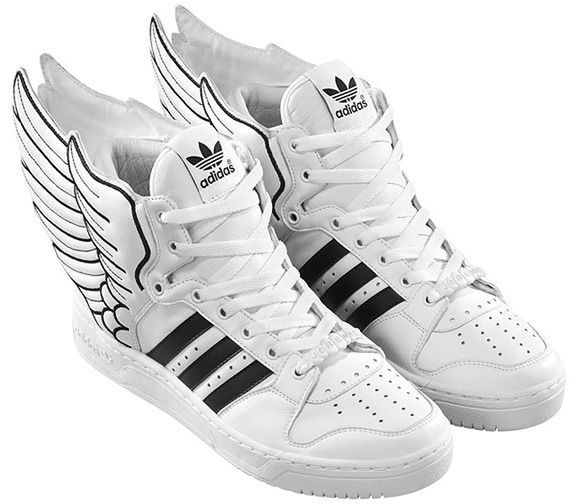 Poczuj się jak bóstwo dzięki nowym adidasom 3