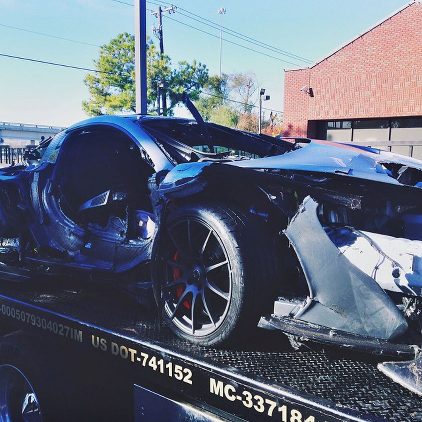 Rozbity McLaren P1 w Stanach Zjednoczonych 4