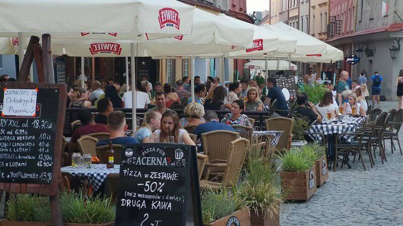 stare miasto lublin restauracje ogródek kawiarniany gastronomiczny