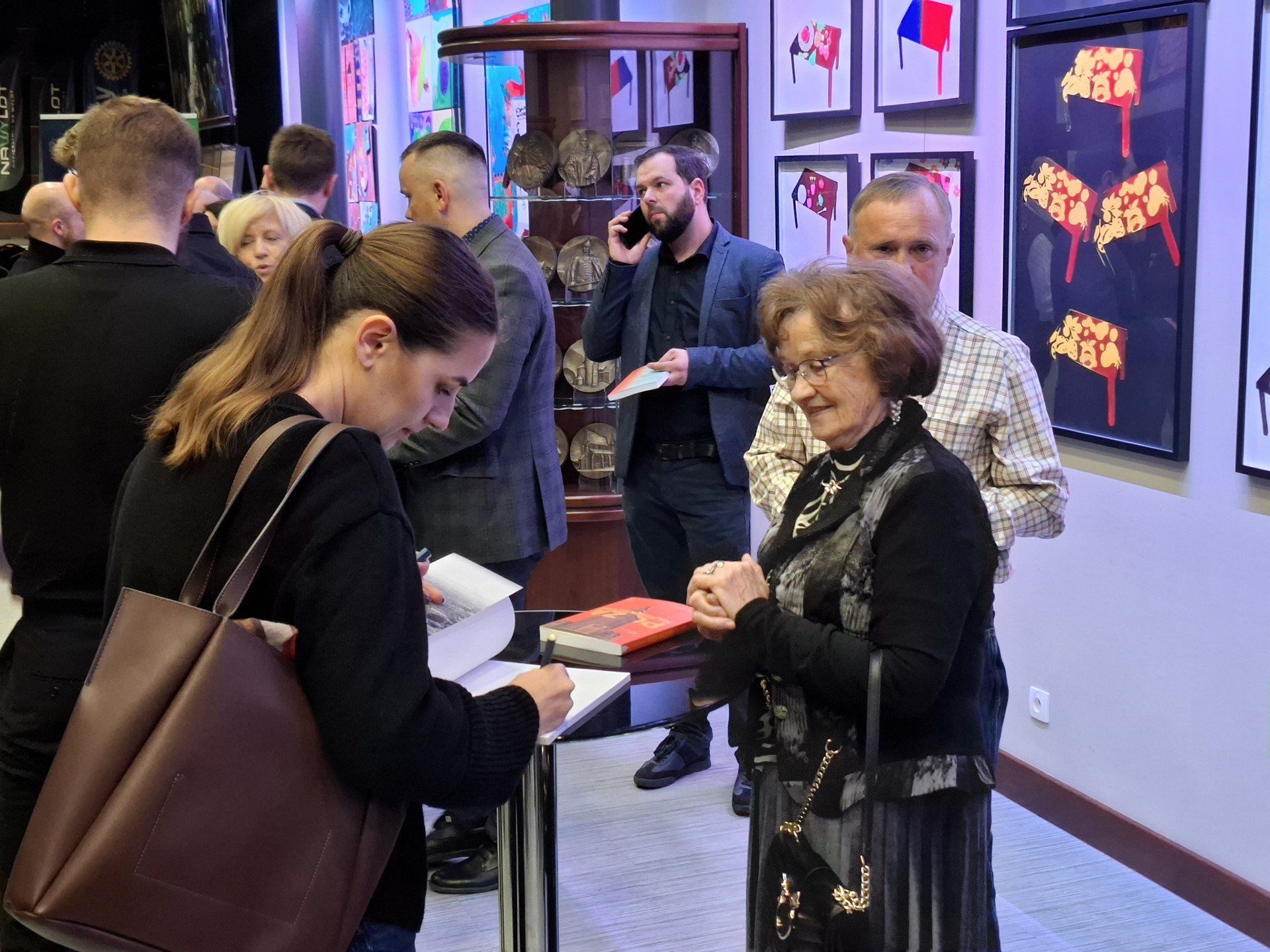 Częstochowa, niegdyś stolica województwa, dziś zmaga się z marginalizacją i brakiem spójnej strategii rozwoju. Dr Karol Wałachowski, ekonomista i badacz miast, wskazuje, co mogło pójść nie tak, dlaczego niektóre miasta poradziły sobie lepiej i jakie wnioski można wyciągnąć dla przyszłości miasta.