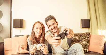 Xbox One z grami, na abonament? Microsoft niczym operatorzy sieci komórkowych